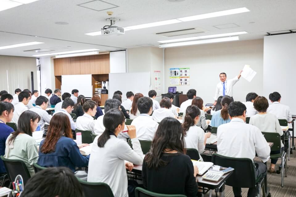 毎週月曜日朝から実施する理念浸透のための勉強会